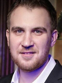 Артем Мазур