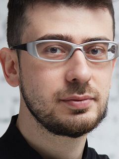 Роберт Багратуни