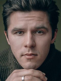 Денис Секирин