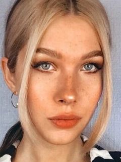 Алиса Вишня