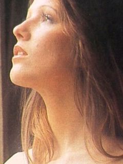 Оливия Флорес