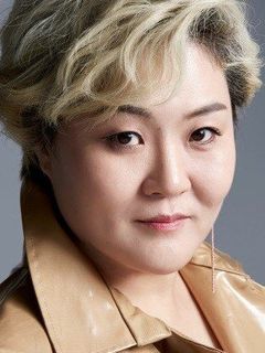 Ли Су-ми