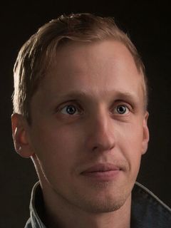 Дмитрий Антонов