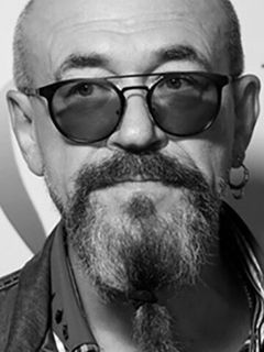 Юрий Кулаков