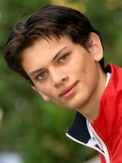 Рамиро Торрес