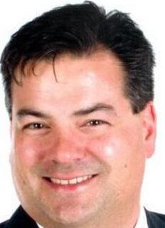 Патрик Роач