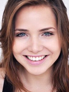 Летисия Колин