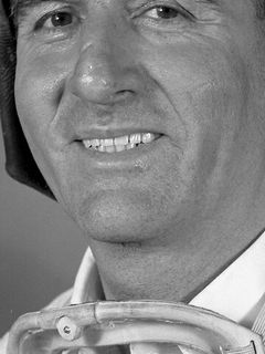 Нино Фарина