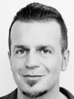 Марчин Врона