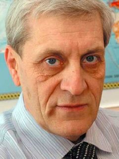 Александр Исаев