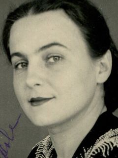 Нина Емельянова