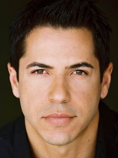 Эзра Крус