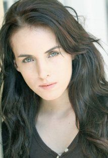 Леа Энн Лайонс