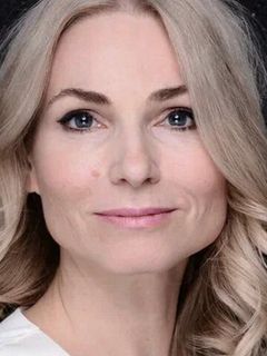 Александра Емельянова