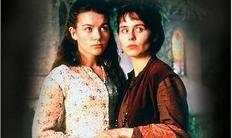 Женщина в белом