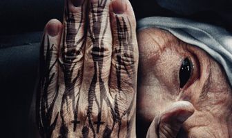 Призрак на кладбище