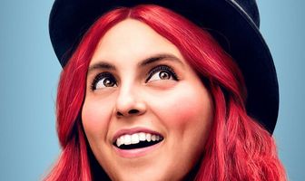 Как создать девушку