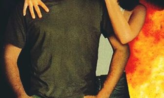 Невиновная молодая женщина