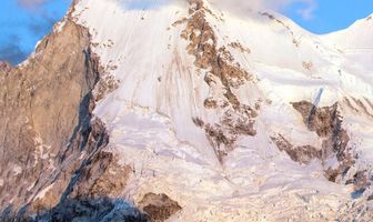 Горы: Жизнь над облаками