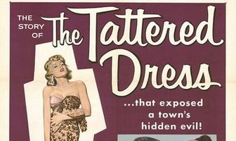 Порванное платье