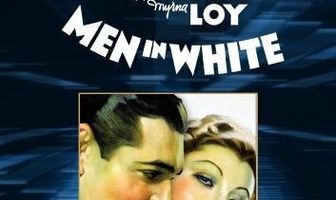 Мужчина в белом