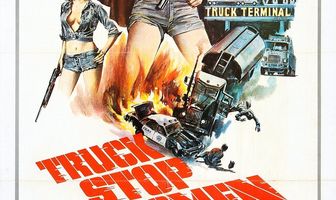 Женщины, останавливающие грузовики