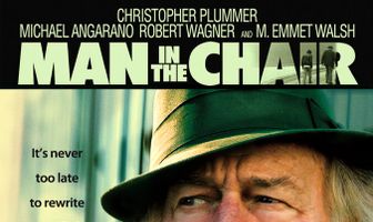 Человек в кресле