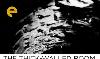 За толстой стеной