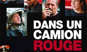 Dans un camion rouge