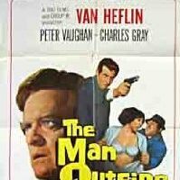 Человек снаружи