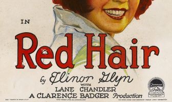 Рыжеволосая