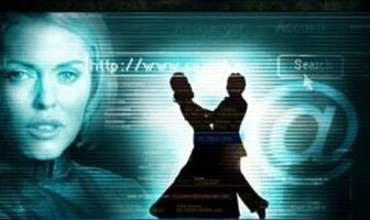 Любит музыку и танцы