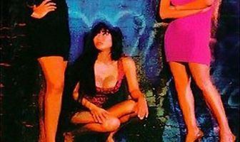 Ангел в красном