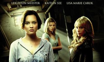 Призраки в женской общаге