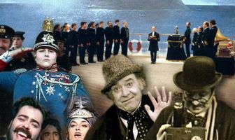 И корабль плывет