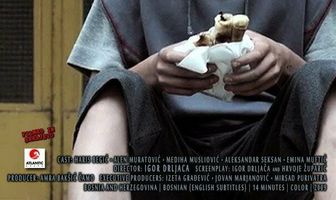 Женщина в лиловом