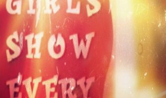 Датские девушки показывают все