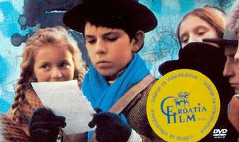 Поезд в снегу