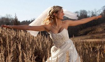 Белое платье