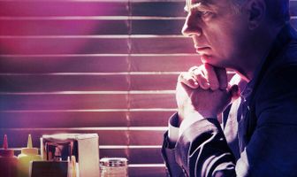 Столик в углу