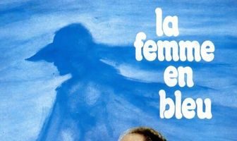 Женщина в голубом