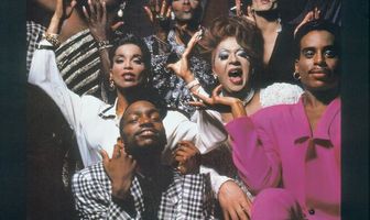 Париж горит