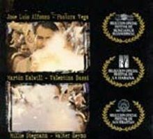 Un crisantemo estalla en cinco esquinas