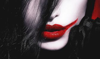 Чёрный георгин