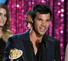 Церемония вручения премии MTV Movie Awards 2012