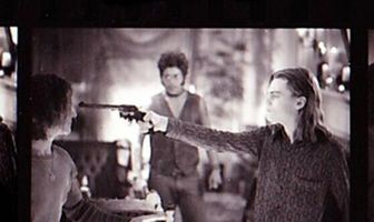 Вечеринка с выстрелами по ногам