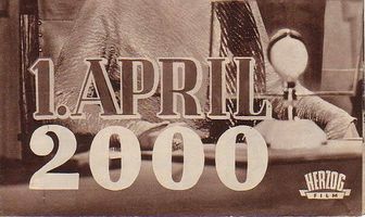 Первое апреля 2000 года