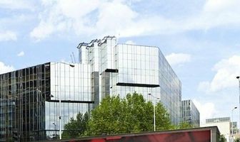 Люби бесплатно, но плати за секс