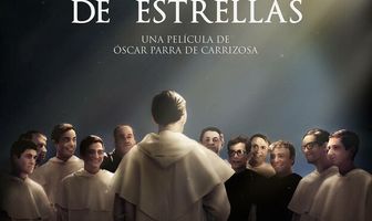 Bajo un manto de estrellas