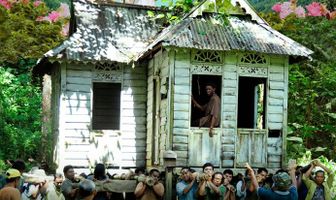 Мужчины, которые спасают мир